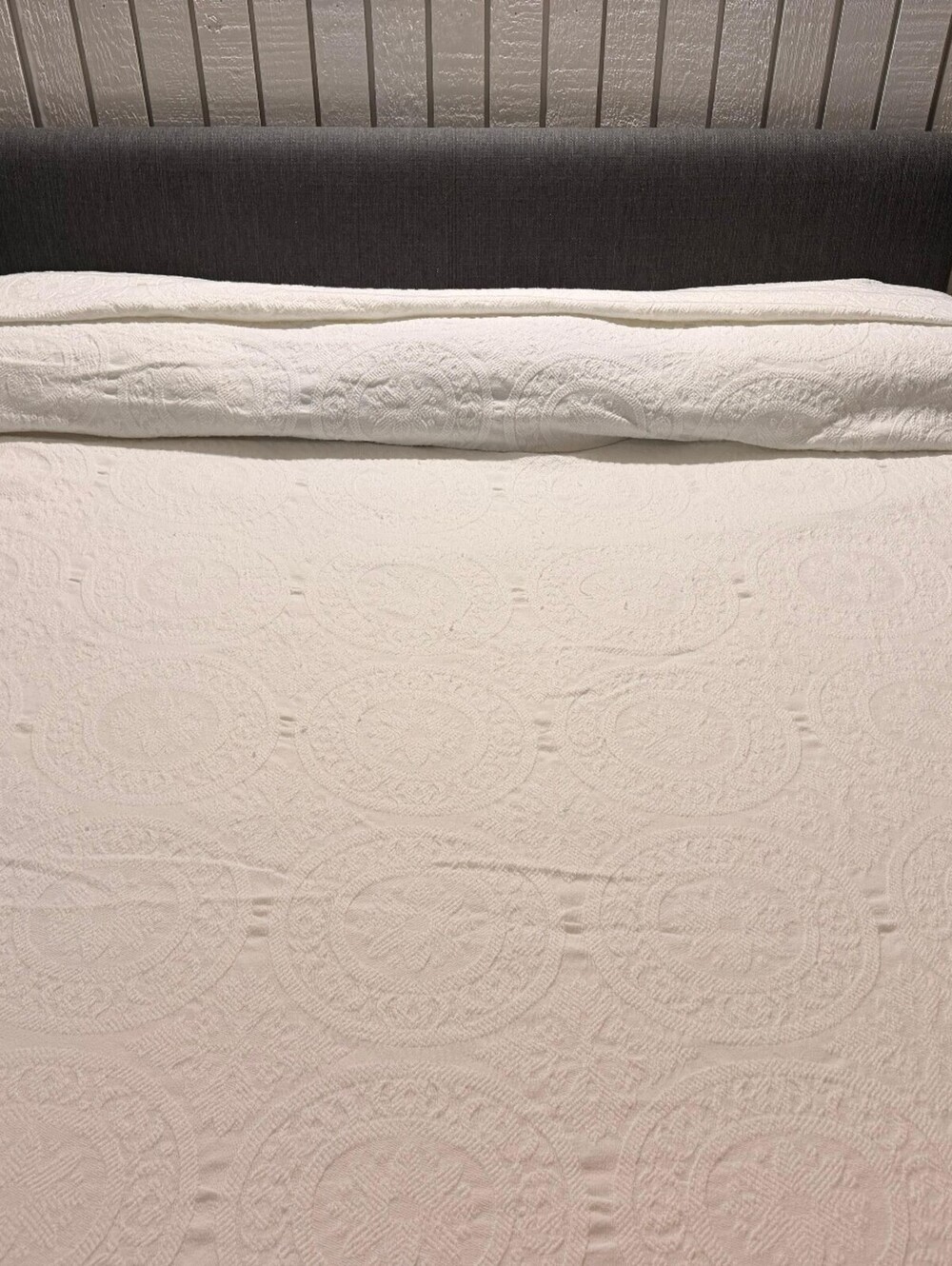 Vintage Cannon 100% Cotton Dual King White Chenille Bedspread 96x112